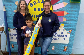 Foto - Volta às Aulas 2025 – Com Amor e Educação
