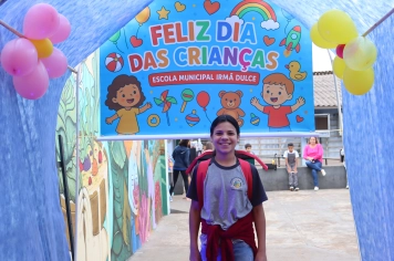 Foto - Desfile Mochila Maluca 2025 – Escola Irmã Dulce