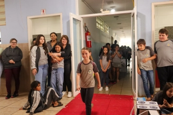 Foto - Desfile Mochila Maluca 2025 – Escola Irmã Dulce