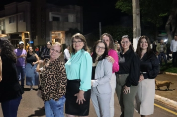 Foto - Entre Luzes e Palavras