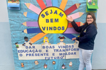 Foto - Volta às Aulas 2025 – Com Amor e Educação