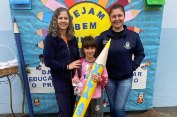 Foto - Volta às Aulas 2025 – Com Amor e Educação