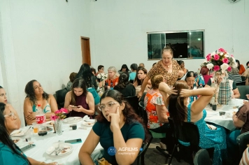 Foto - Uma Noite Para Elas: Dia da Mulher em Esperança Nova