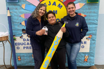 Foto - Volta às Aulas 2025 – Com Amor e Educação
