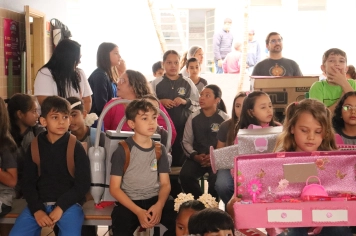 Foto - Desfile Mochila Maluca 2025 – Escola Irmã Dulce