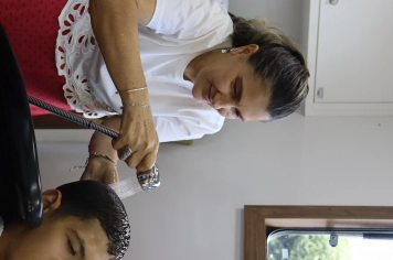 Foto - Unidade Móvel de Moda e Beleza