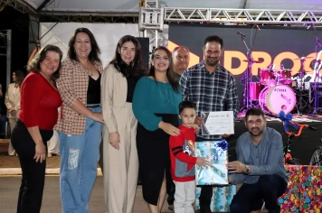 Foto - Entre Luzes e Palavras