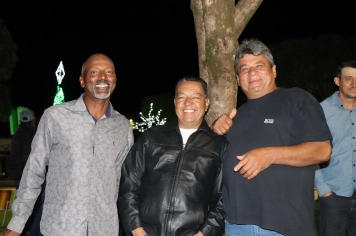 Foto - Entre Luzes e Palavras